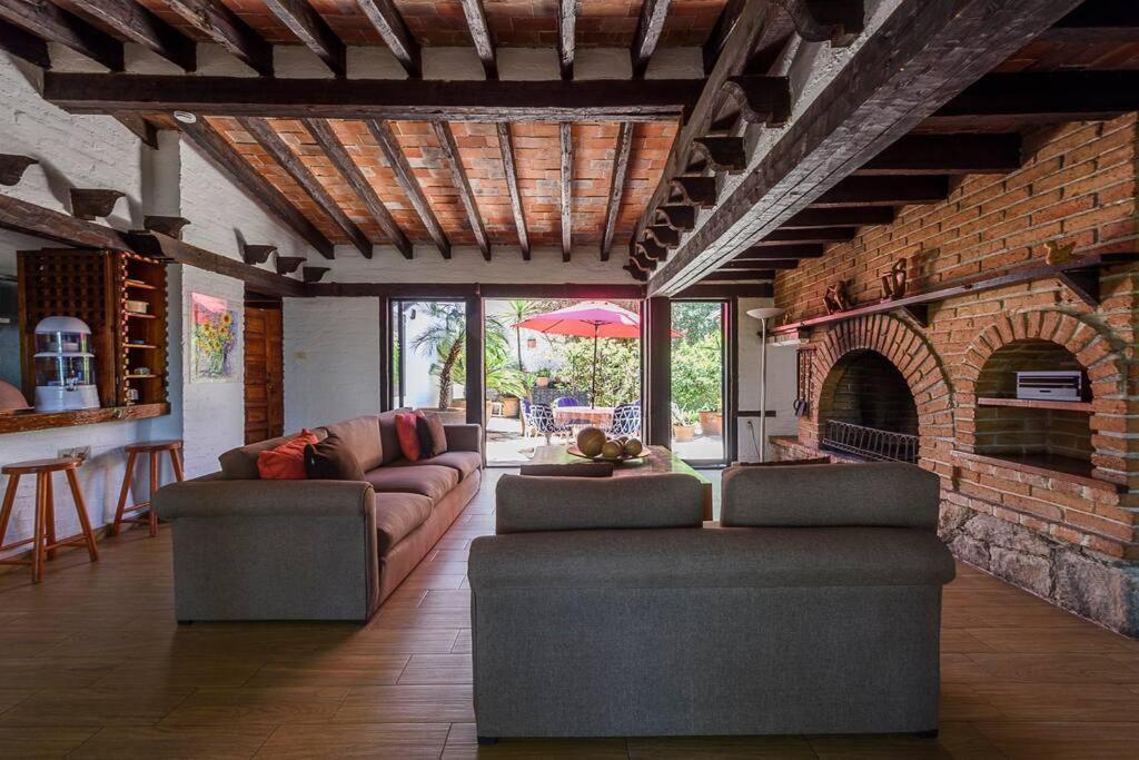 Agradable Cuarto De Hostal Sobre El Centro, Valle 巴耶德布拉沃 外观 照片