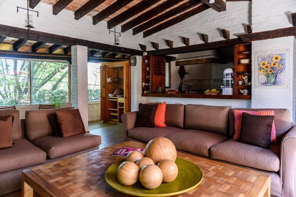 Agradable Cuarto De Hostal Sobre El Centro, Valle 巴耶德布拉沃 外观 照片